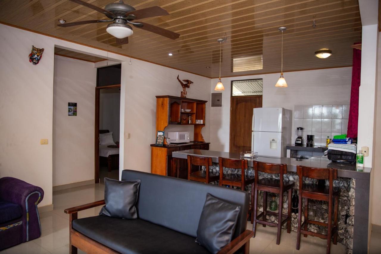 Casa Federico Hotel Quepos Bagian luar foto